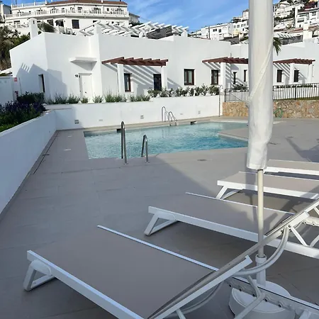 Playazo - Sea View, Pool & Terrace - 펜션 네르하