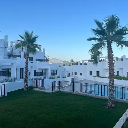 Playazo - Sea View, Pool & Terrace - 네르하